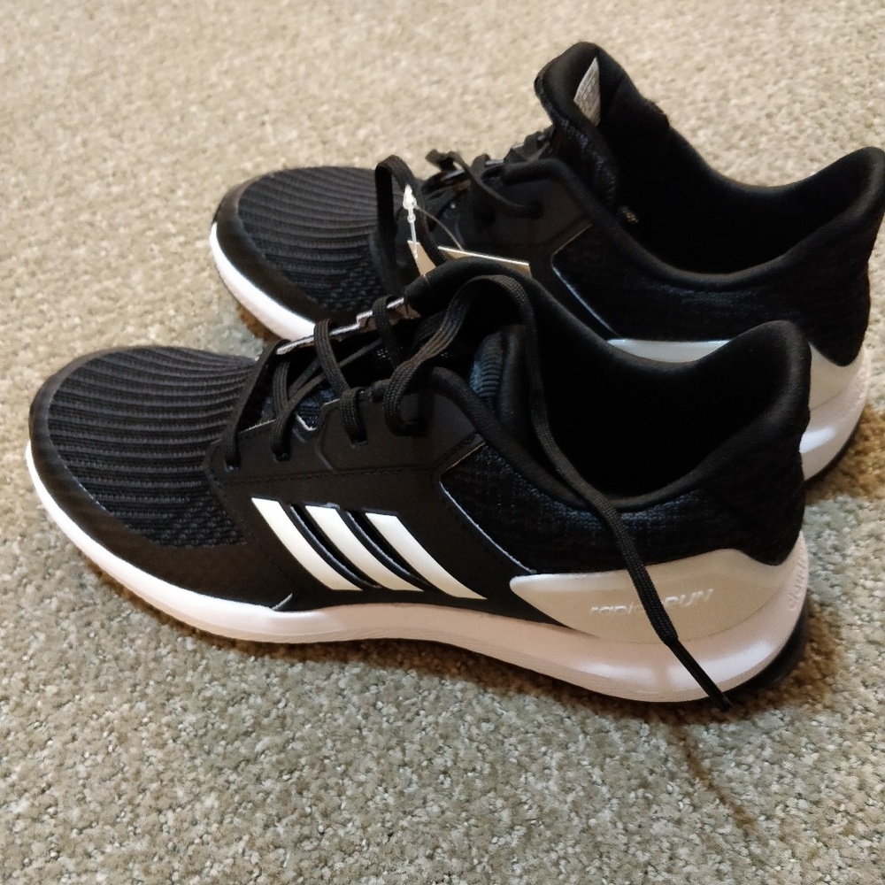 Adidas rapid run shoes